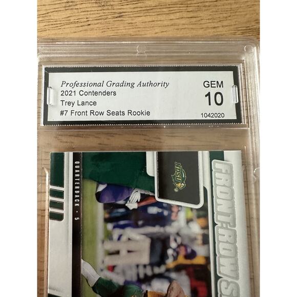 2021 Contenders Trey Lance #7 Front Row Seat Rookie, PGA 10, GEM NDSU, Chargers - Picture 3 of 5